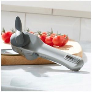 Culinario series safety can opener